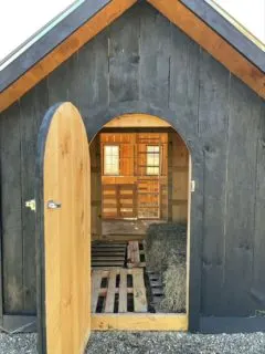 Round top door to hay storage