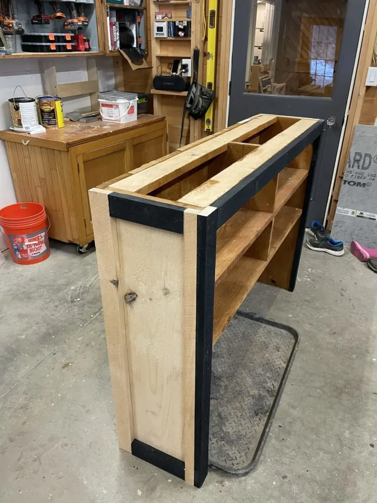 https://treefarmdesignco.com/wp-content/uploads/2021/12/side-framed-boot-rack-768x1024.jpg.webp