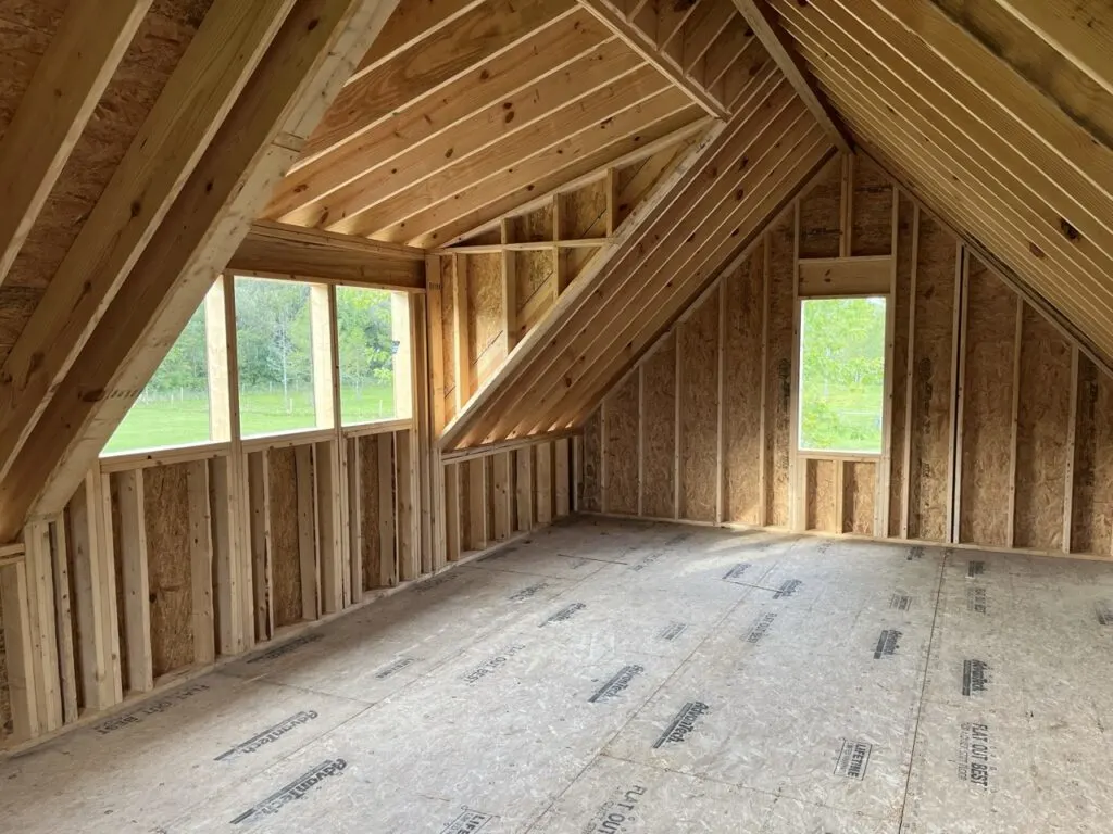 Upstairs garage loft space